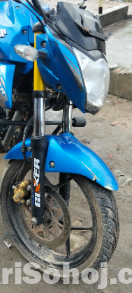 Suzuki gixxer